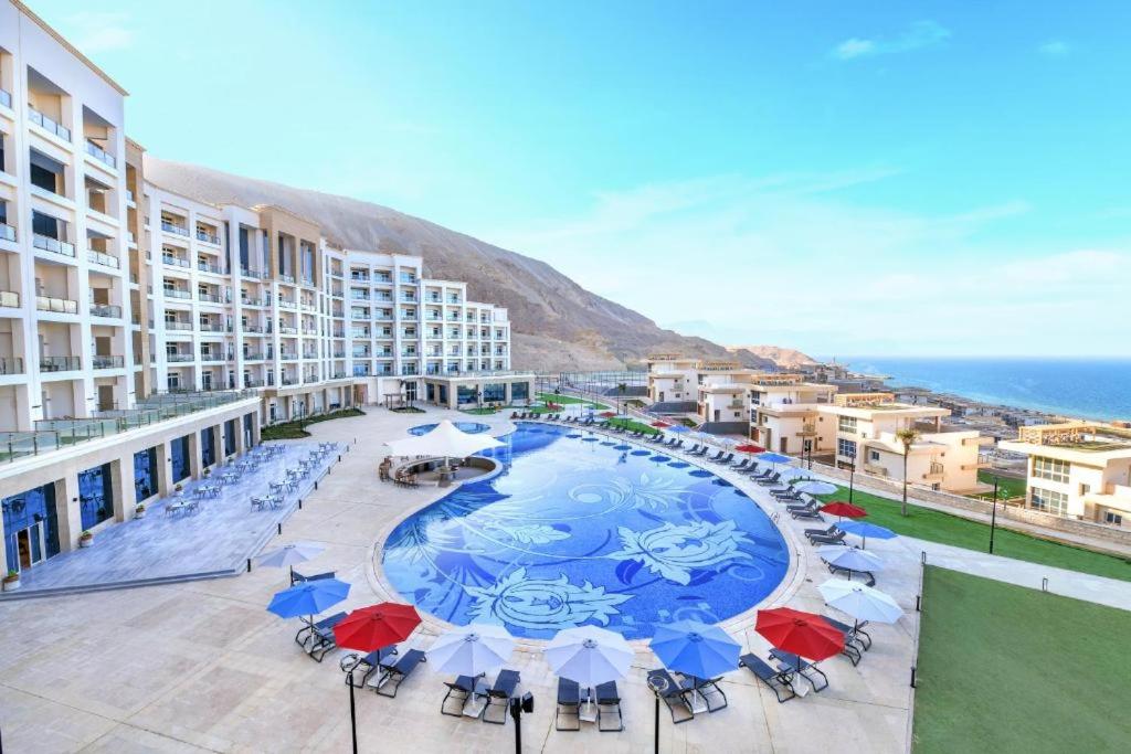 img-hotel
